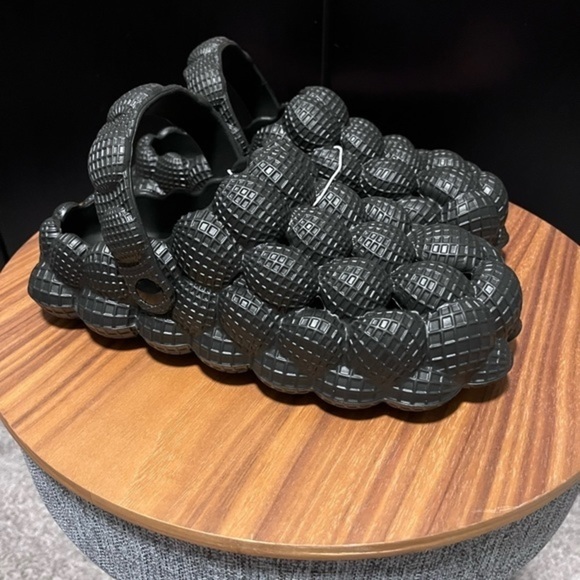 Massage Bubble Slides for Women Men, Cloud Slippers, Non-Slip, Trendy Slide - Picture 5 of 5